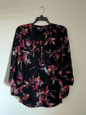 TORRID Black Floral Zip Front Blouse with Pink & Coral Accents, Size 3